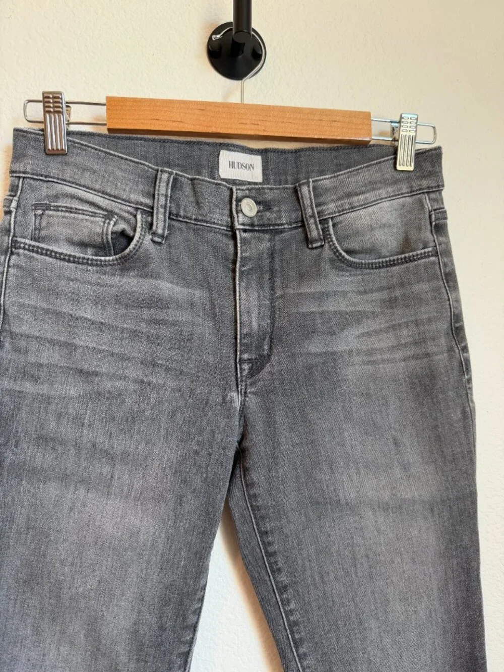 Hudson Natalie Mid-Rise Super Skinny Ankle Raw Hem Jean 27 Washed Black Gray